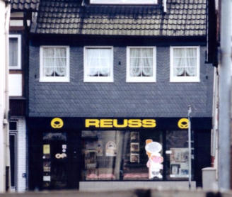 Unsere Hauptfiliale vor der Erweiterung 1995